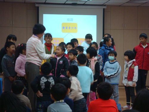 1001215品德教育宣導