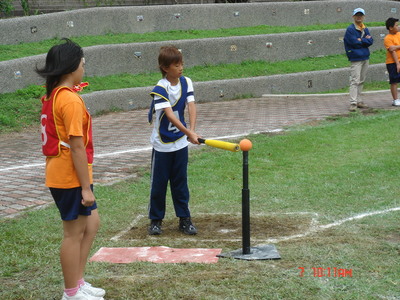 97年鎮長盃樂樂棒球比賽精采內容
