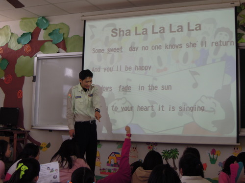 20140224 英語教唱 Sha La La La La