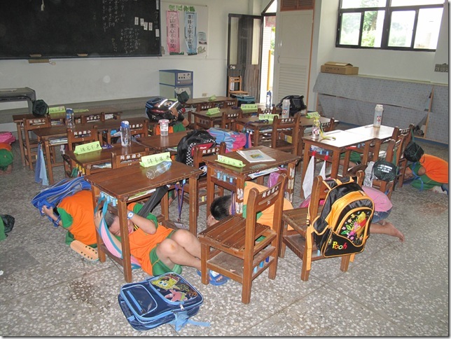 防震教育保護自己