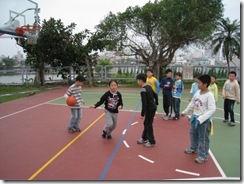 980223basketball-13