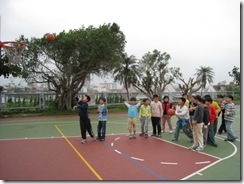 980223basketball-15