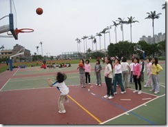 980223basketball-19