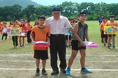 clip_image004