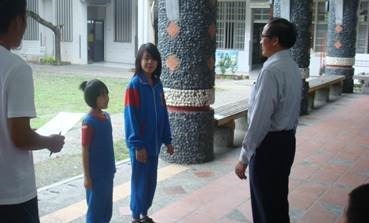 clip_image002