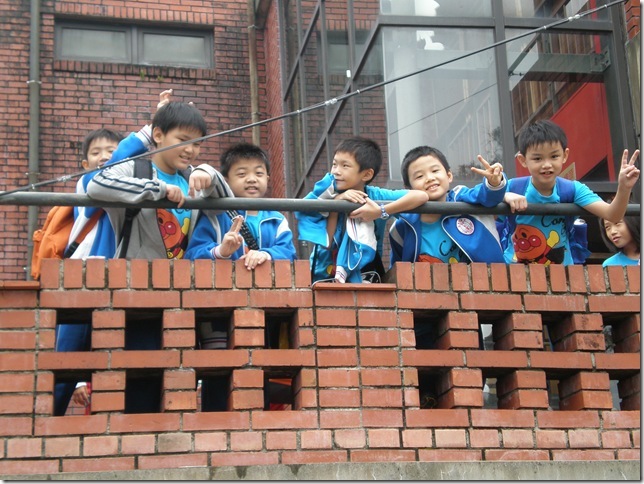 y10G9X5iddwBbXnYm_NaNg[1]