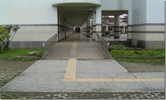 clip_image004