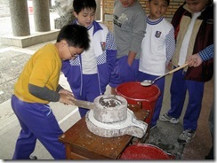 06