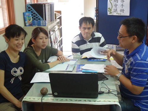 2012.10.15生涯輔導手冊使用說明會議